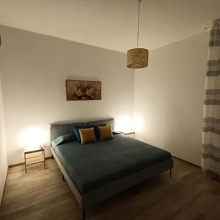 Violet - Апартаменты